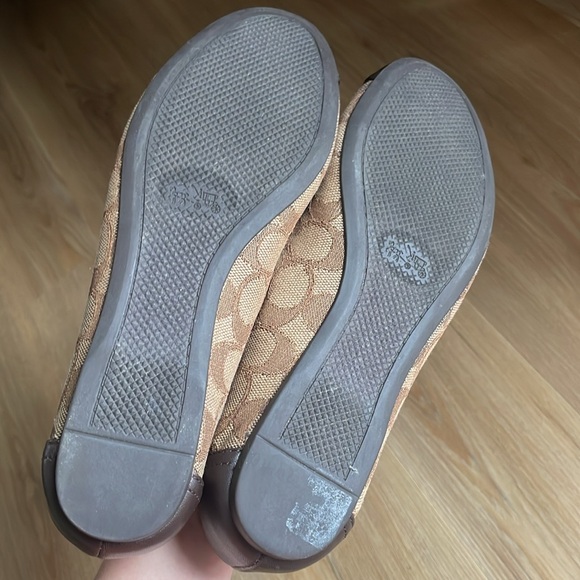 Coach Women's Brown and Black Flats - Picture 7 of 8